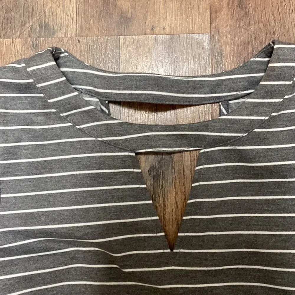 - Womens fitted Classy Dress size XS - Picture 2 of 9
